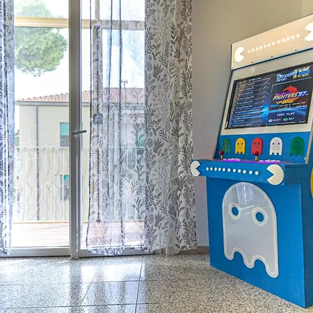 Apartment Arcade By Tuscanywego
